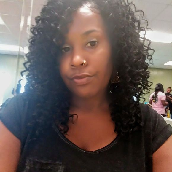 Meet your Posher, Keysha - Picture 1 of 1